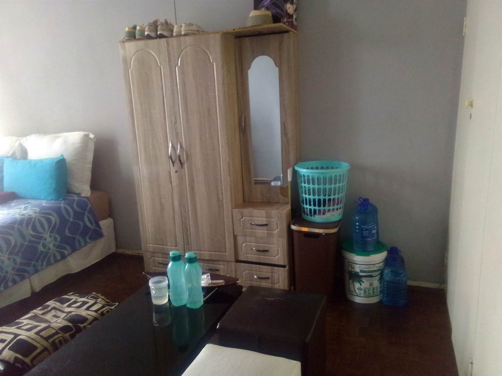 2 Bed Apartment in Yeoville photo number 2