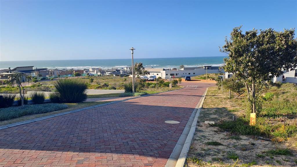 500 m² Land available in Stilbaai photo number 9