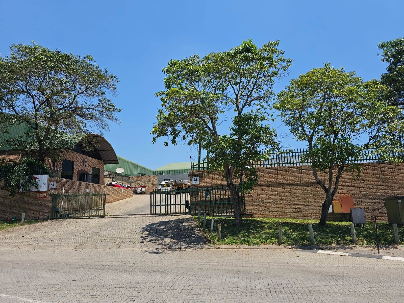 2904  m² Commercial space in Nelspruit photo number 2