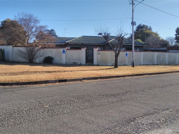 3 Bedroom House 3 Bedroom House