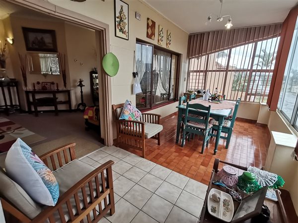 4 Bed Apartment in Manaba