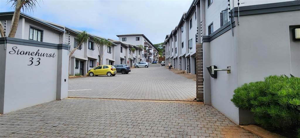 2 Bed Apartment in Durban North photo number 1