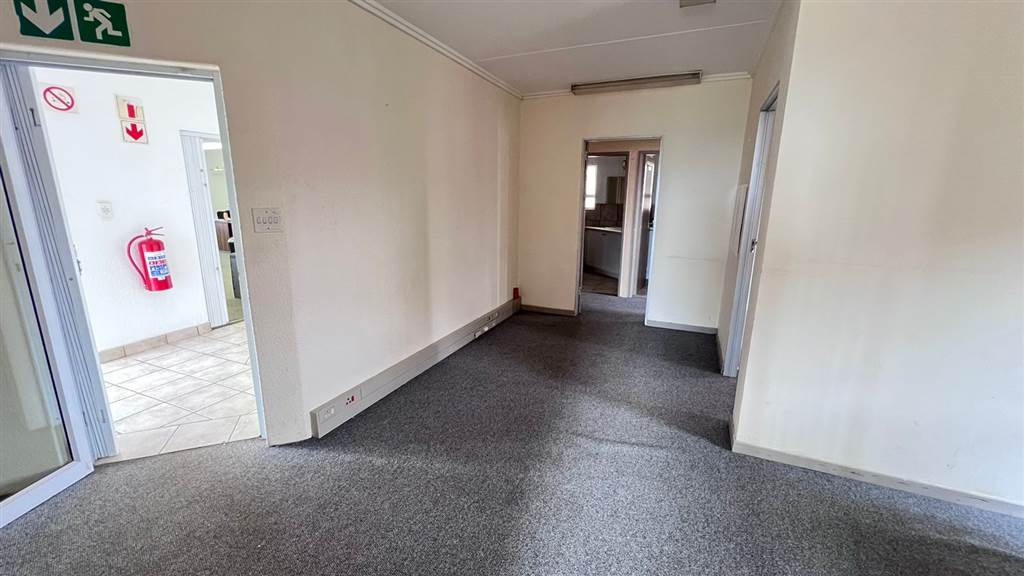57  m² Commercial space in Krugersdorp Central photo number 14