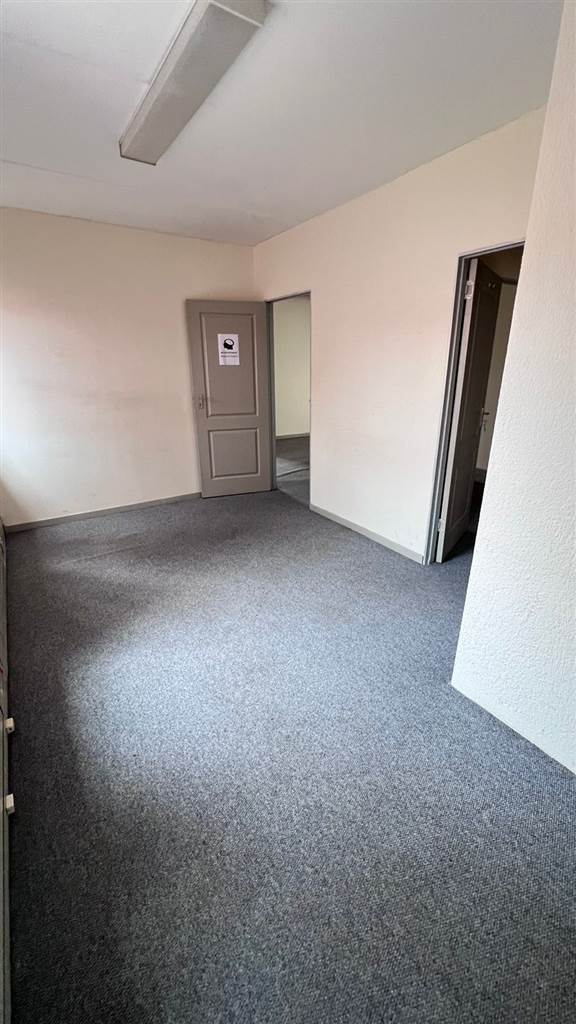 57  m² Commercial space in Krugersdorp Central photo number 12