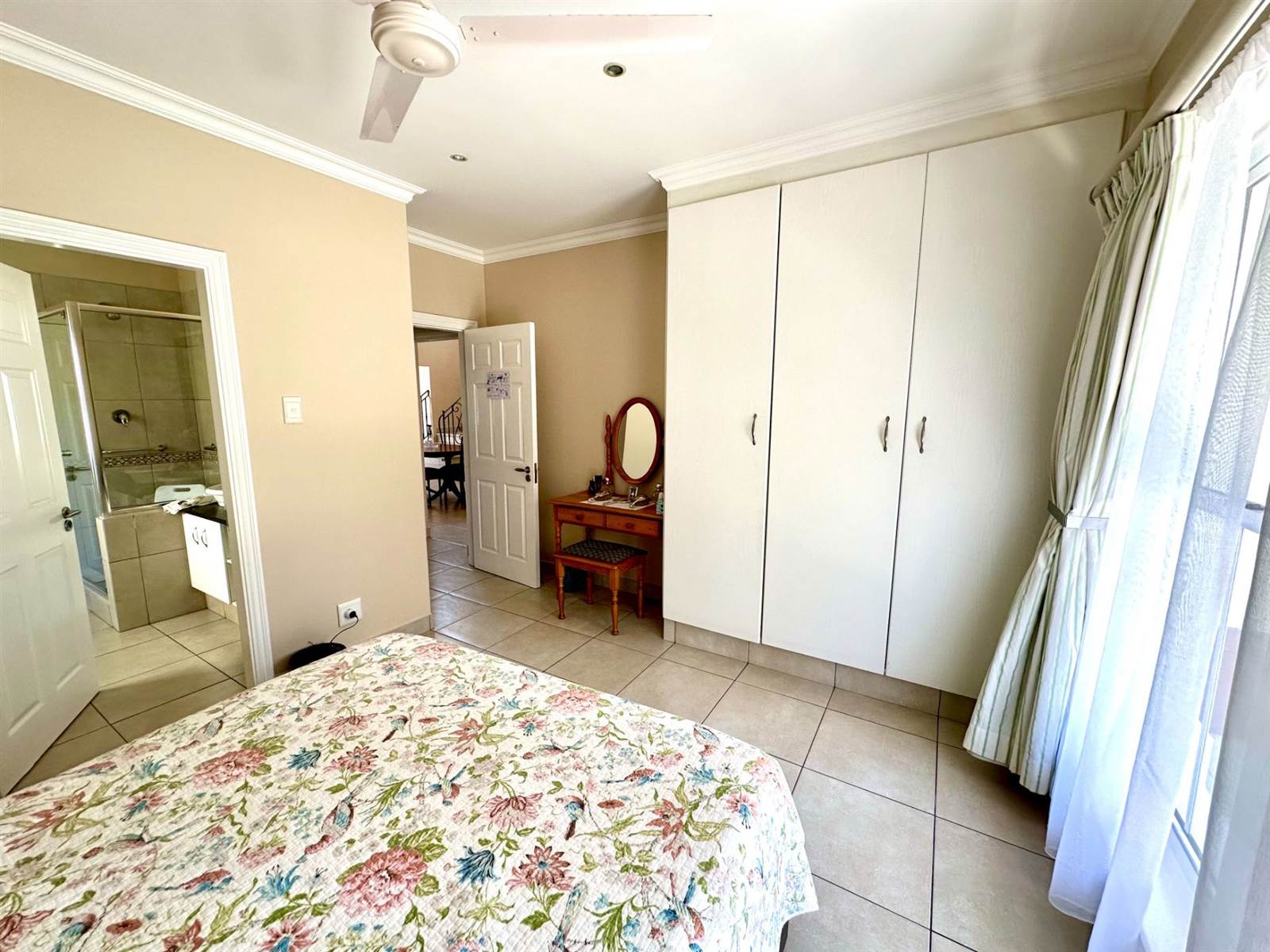 4 Bed Townhouse in Mt Edgecombe Estate 1 & 2 photo number 11