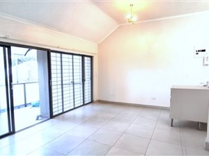 Apartment in Strand South