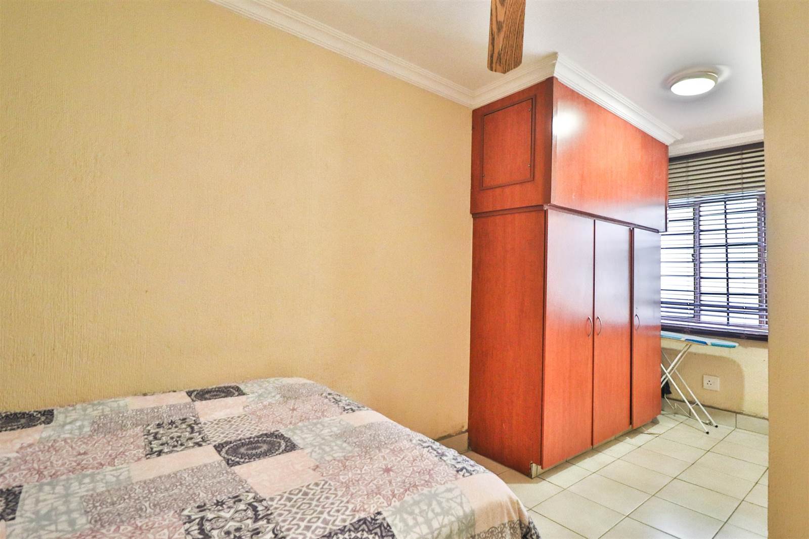 1 Bed Flat in Nelspruit Central photo number 11