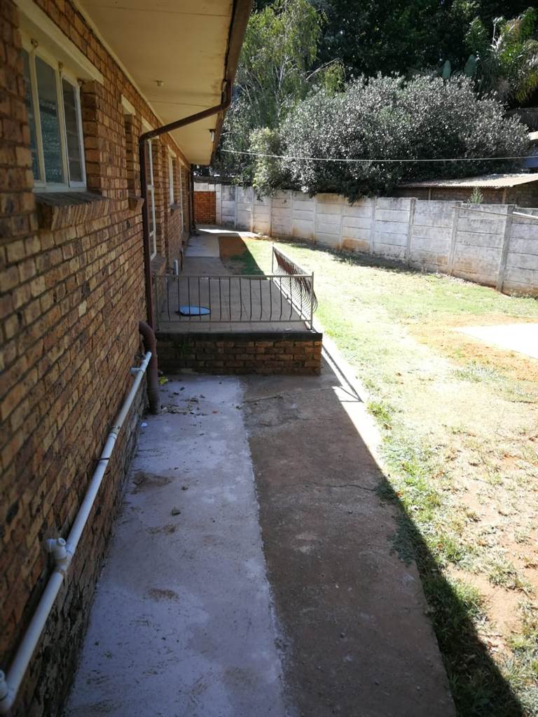 3 Bed House in Randfontein photo number 5