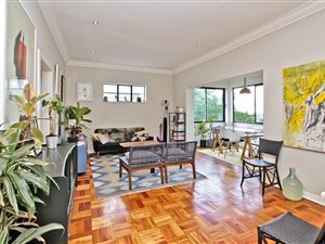 2 Bed Apartment in Parktown North