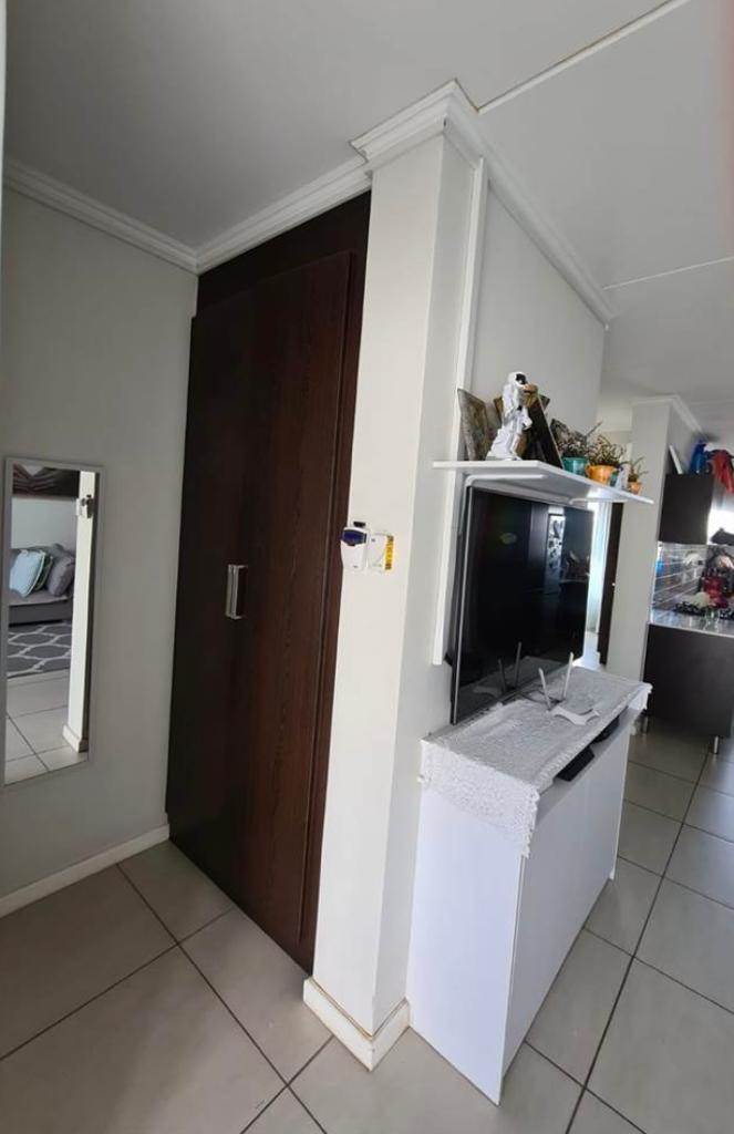 3 Bed Townhouse in Greenstone Hill photo number 13