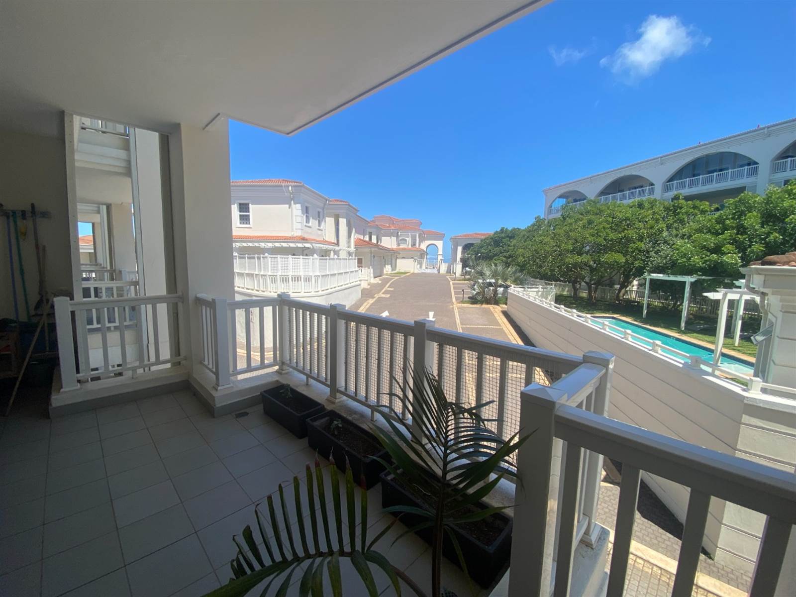 2 Bed Apartment in La Lucia photo number 9