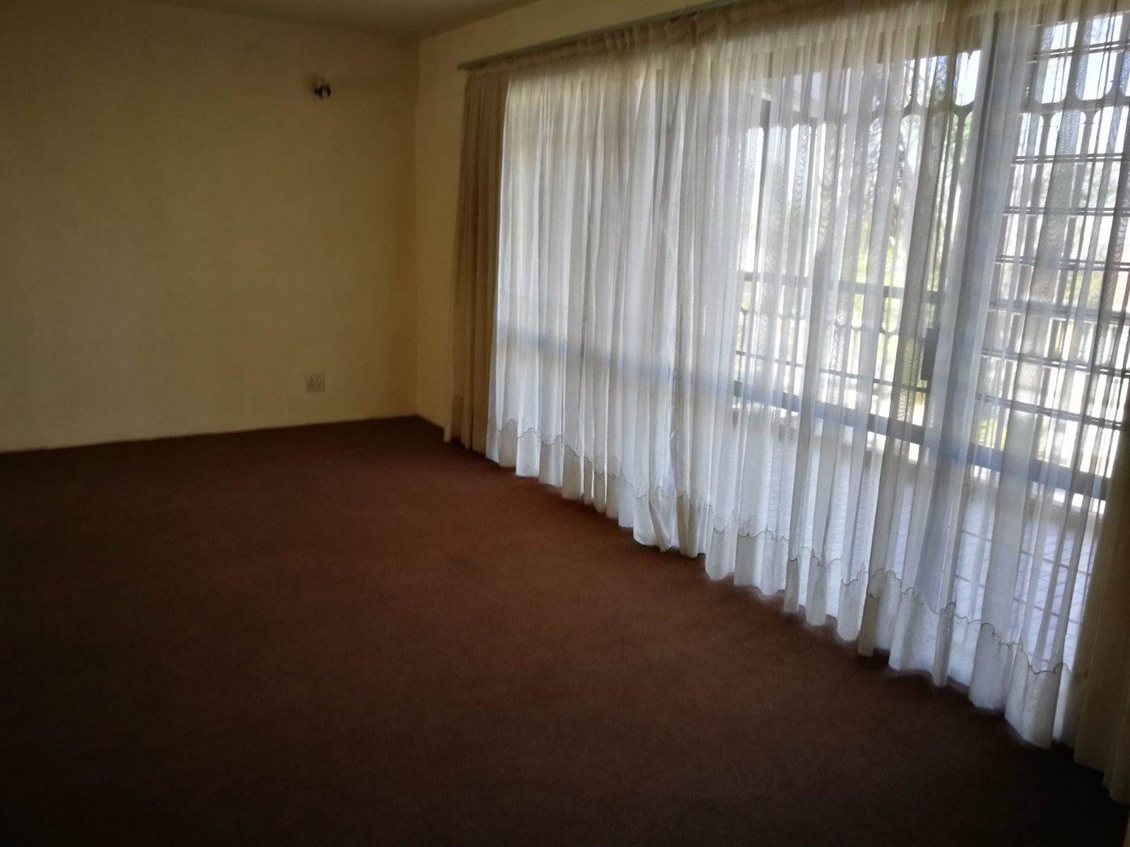 5 Bed House in Laudium photo number 16