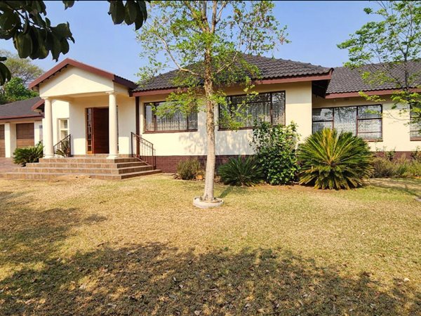 5 Bedroom House 5 Bedroom House
