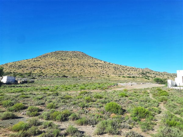 991 m² Land available in Nieu Bethesda