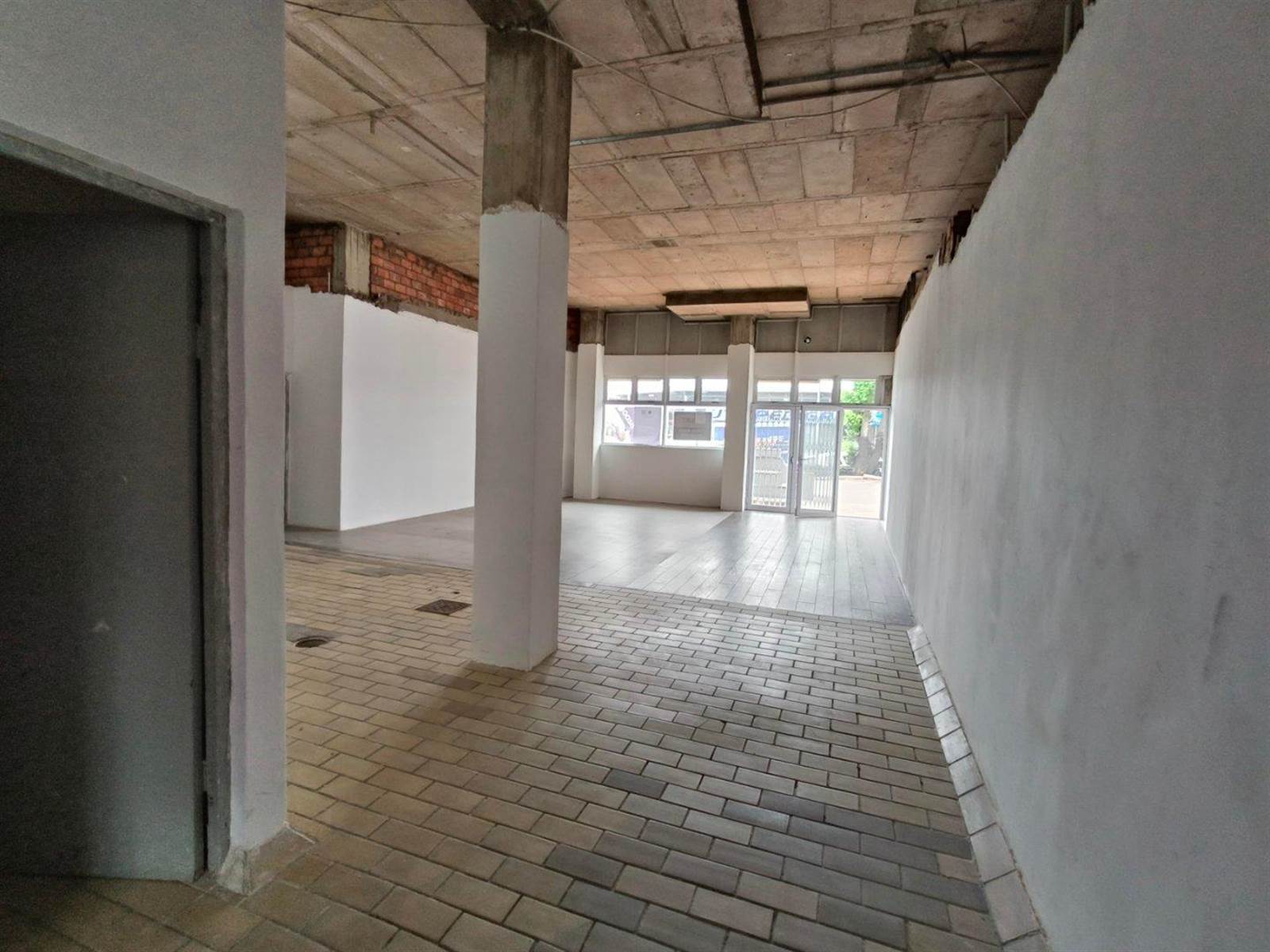 150  m² Retail Space in Pinetown Central photo number 5