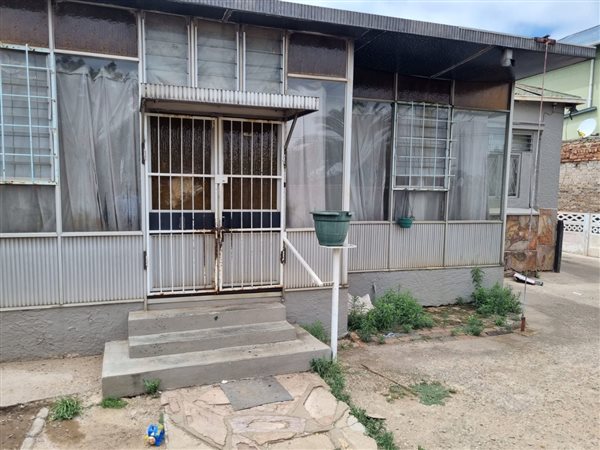 2 Bed House in Turffontein