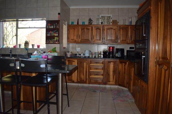 4 Bed House in Del Judor photo number 6