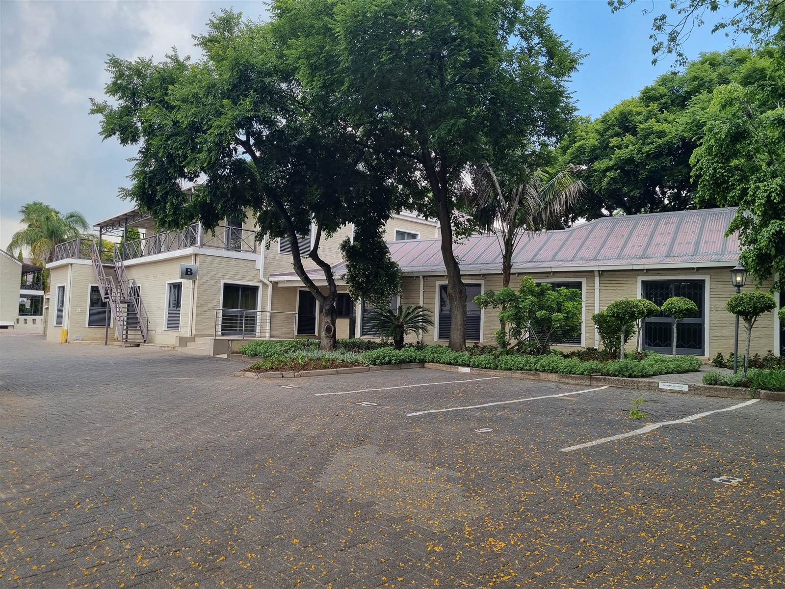 669  m² Commercial space in Rivonia photo number 14