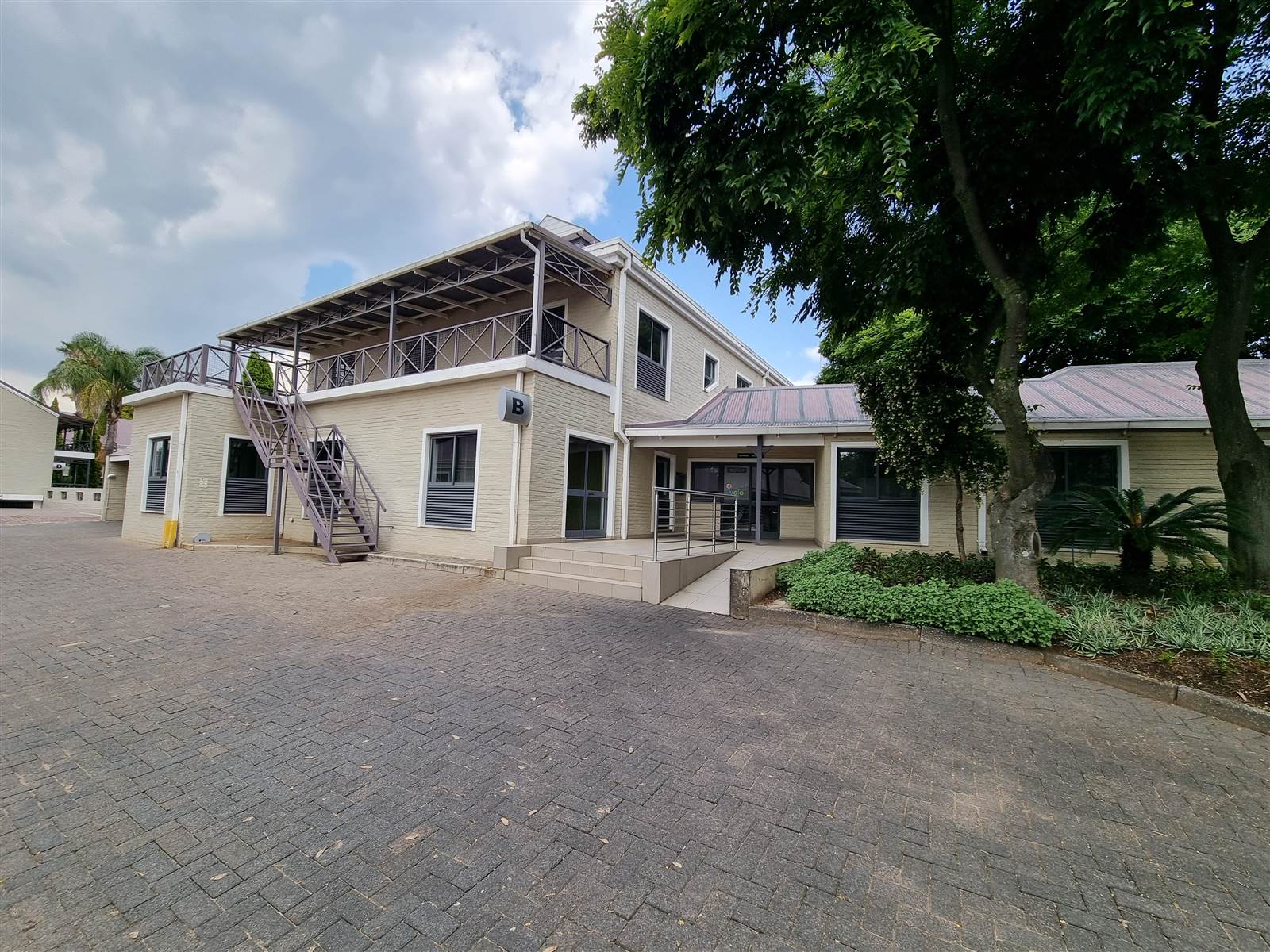 669  m² Commercial space in Rivonia photo number 15