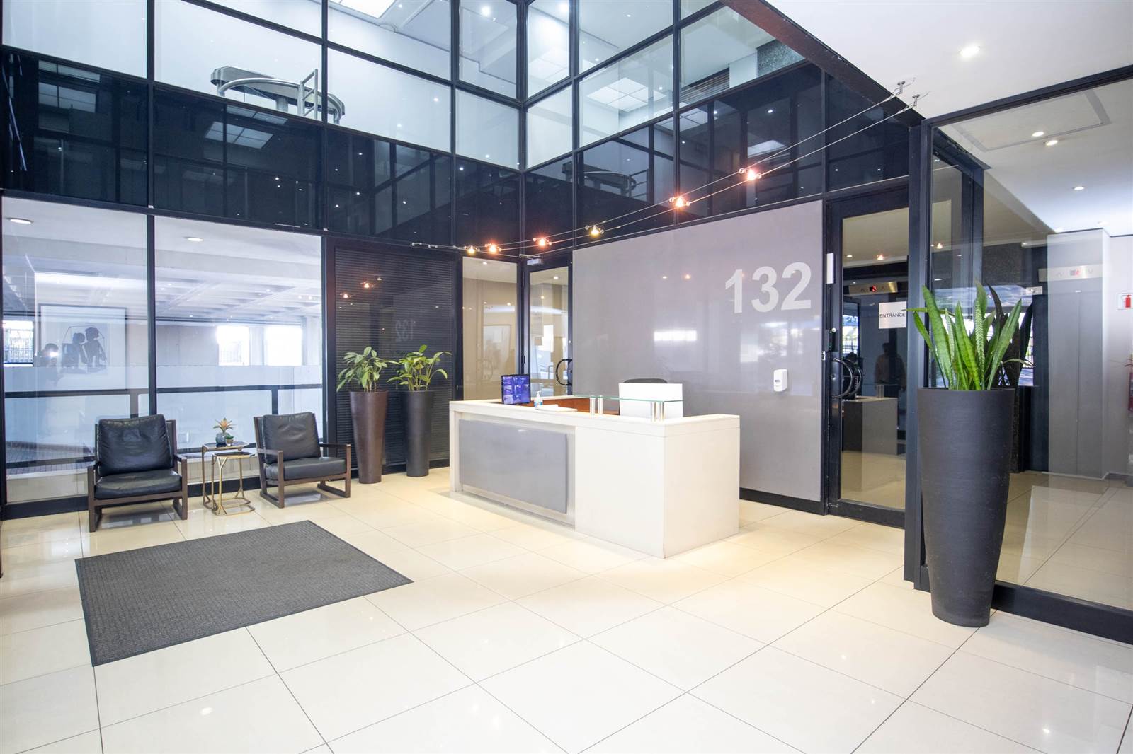 450  m² Commercial space in Rosebank photo number 5