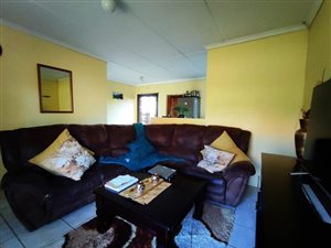 3 Bed Townhouse in Cleland