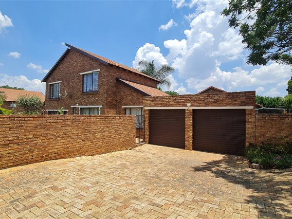 3 Bed Townhouse in Wilgeheuwel