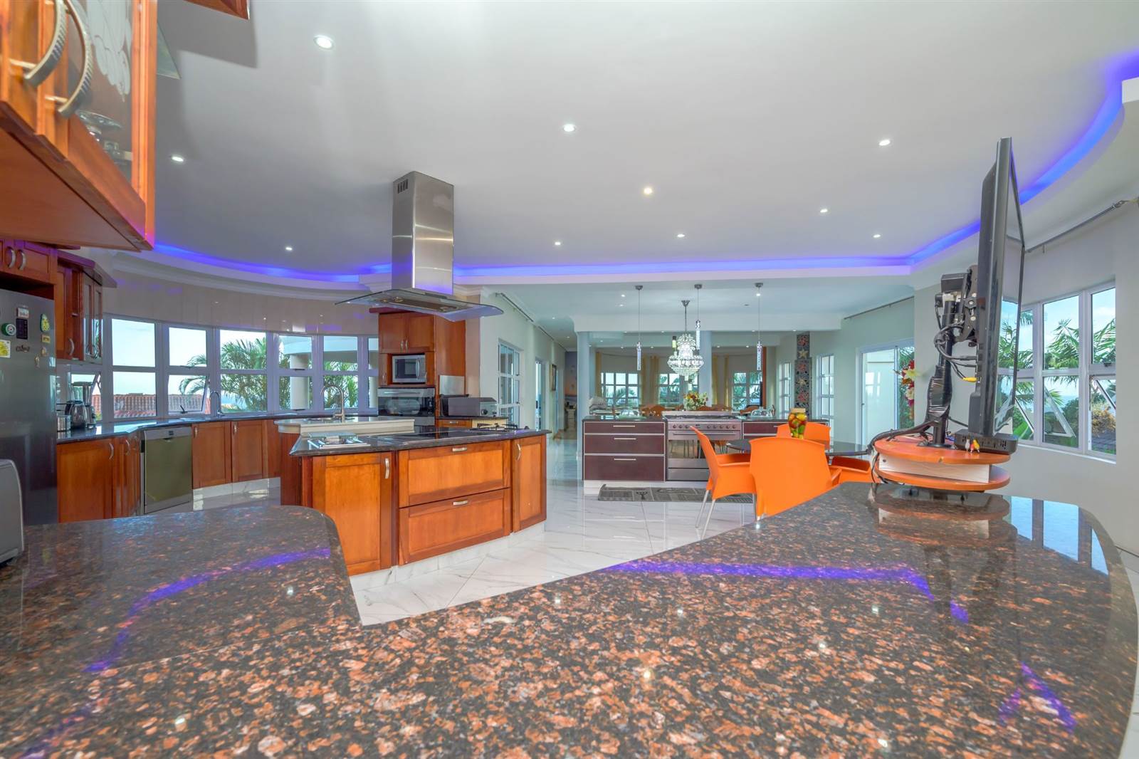 5 Bed House in Umhlanga Rocks photo number 16