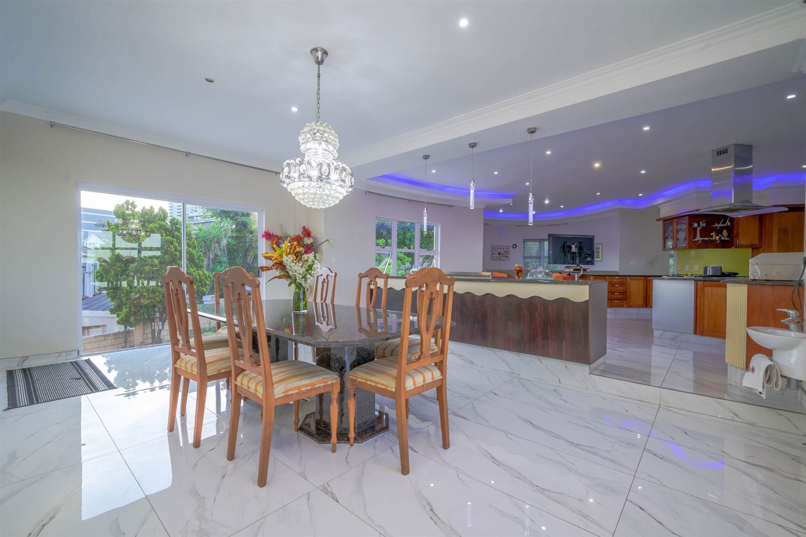 5 Bed House in Umhlanga Rocks photo number 17