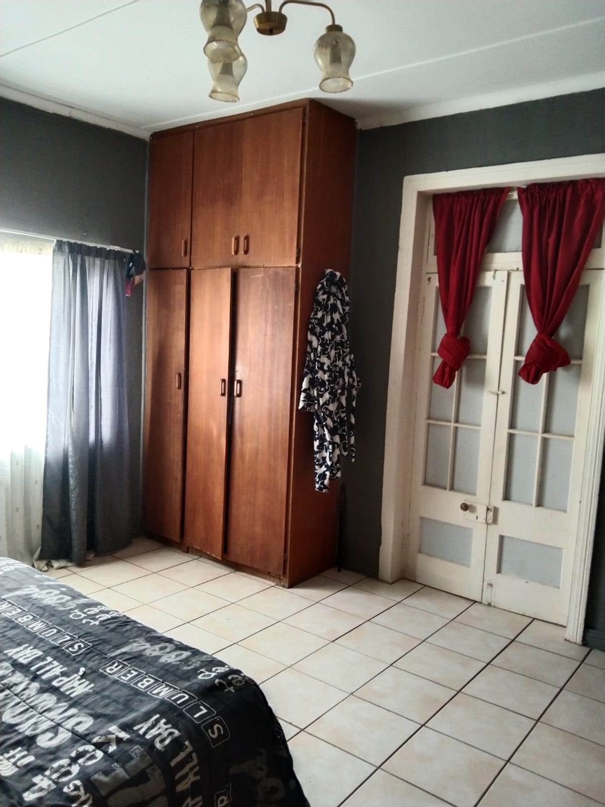 4 Bed House in Theunissen photo number 15