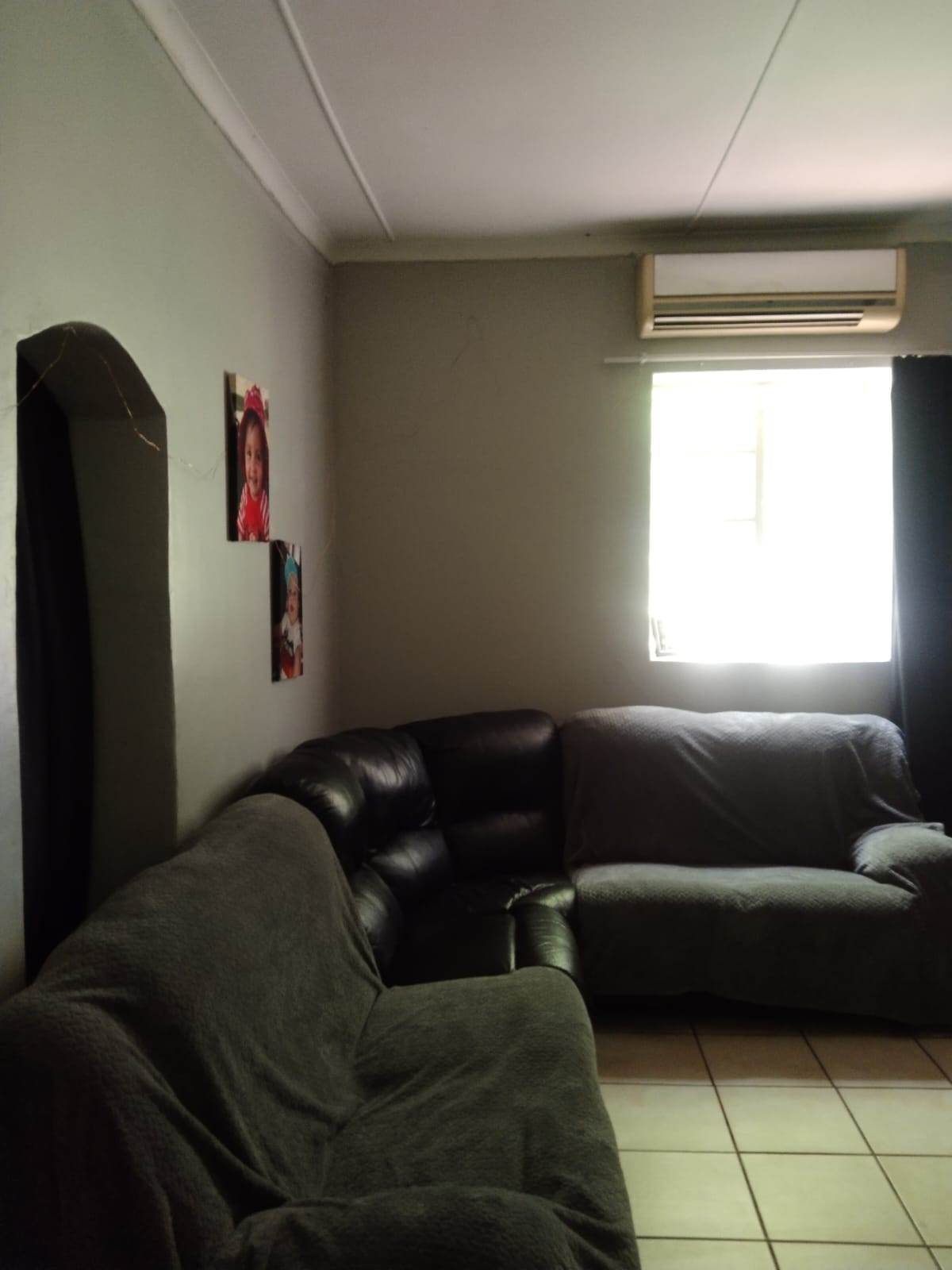 4 Bed House in Theunissen photo number 2