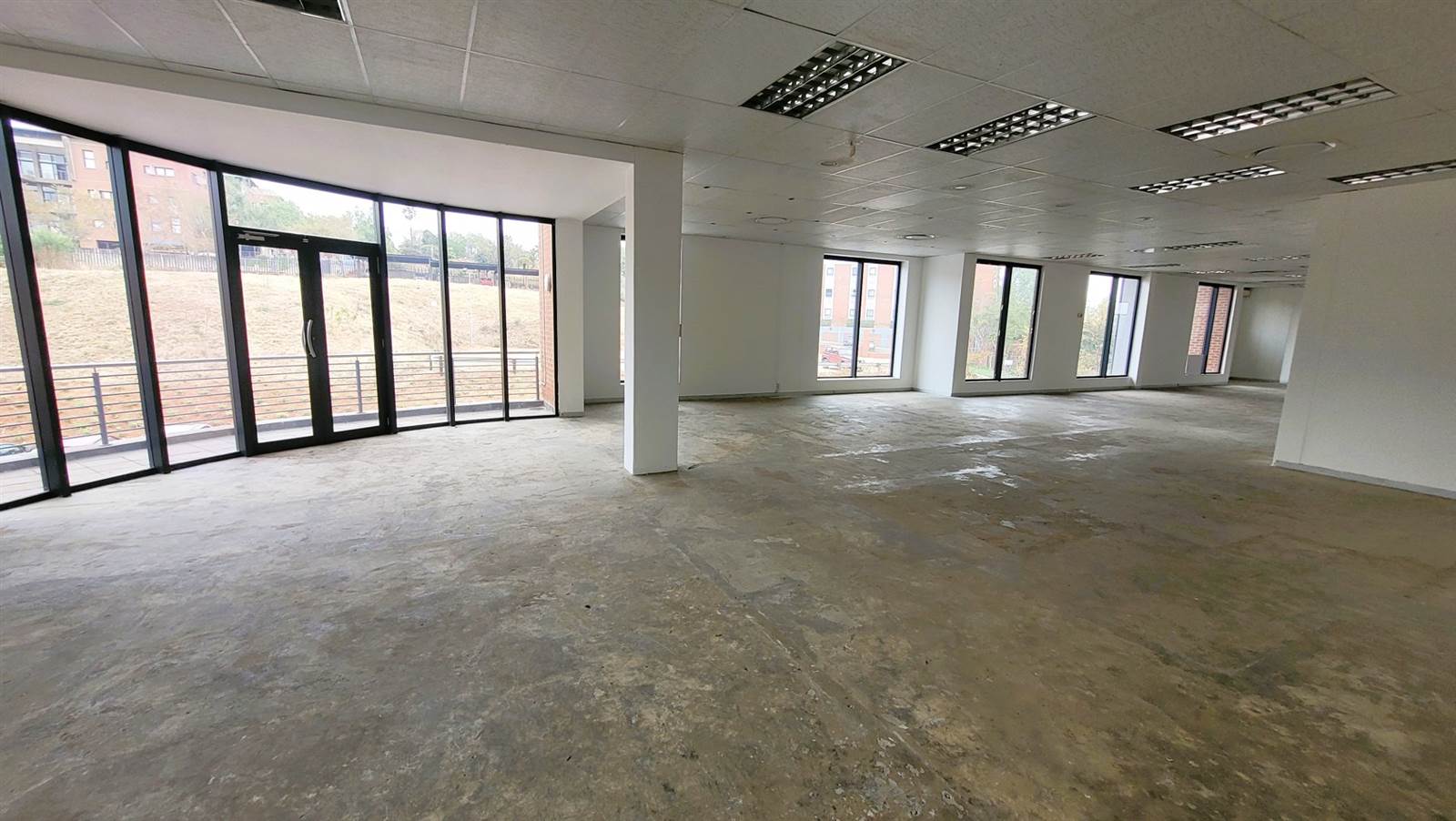 410  m² Office Space in Zwartkop photo number 4