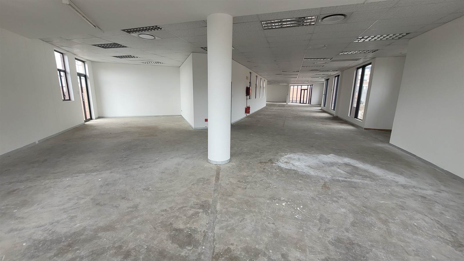 410  m² Office Space in Zwartkop photo number 12