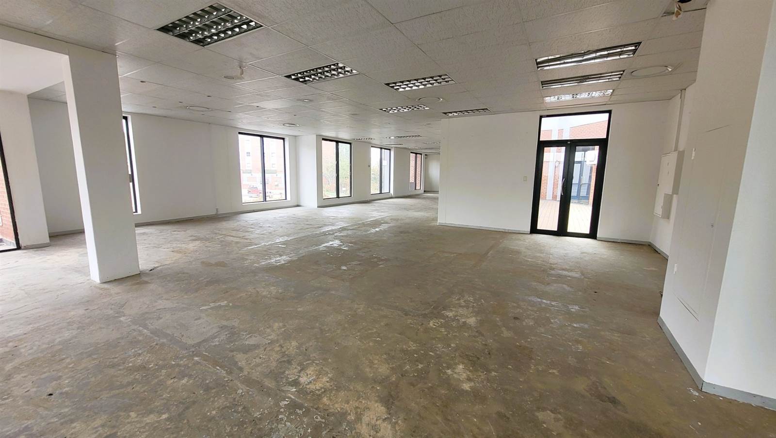 410  m² Office Space in Zwartkop photo number 10