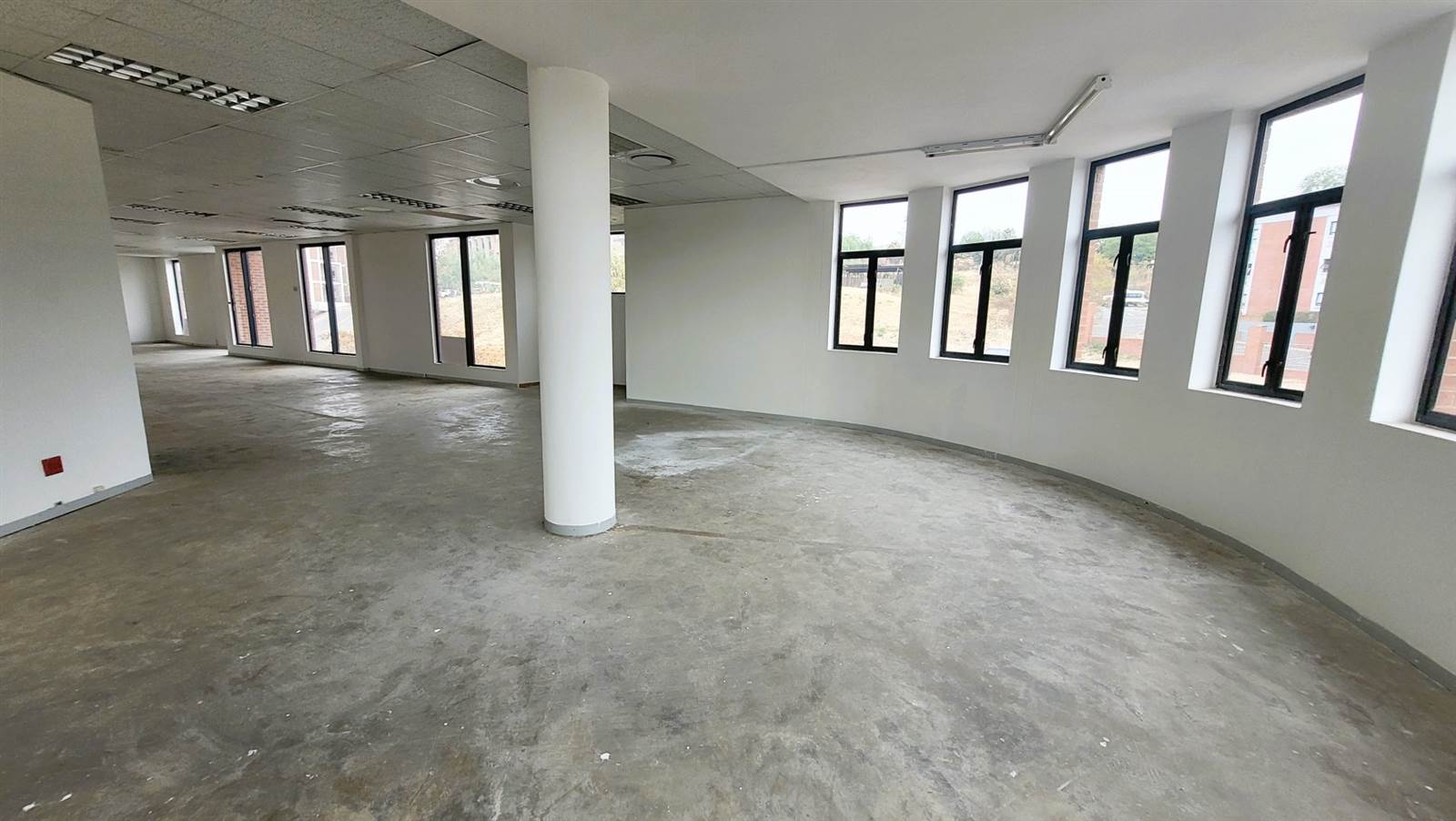 410  m² Office Space in Zwartkop photo number 6
