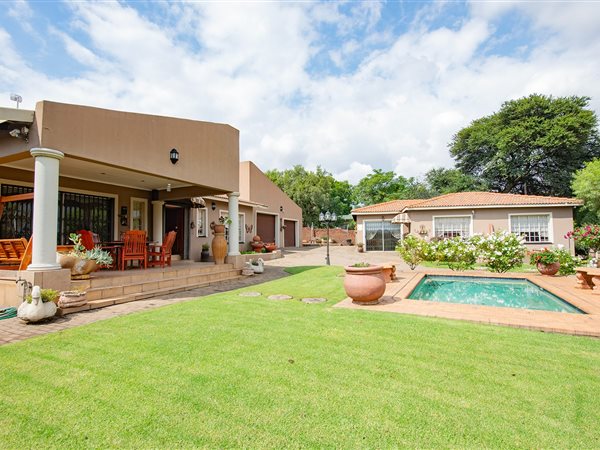 3 Bedroom House 3 Bedroom House