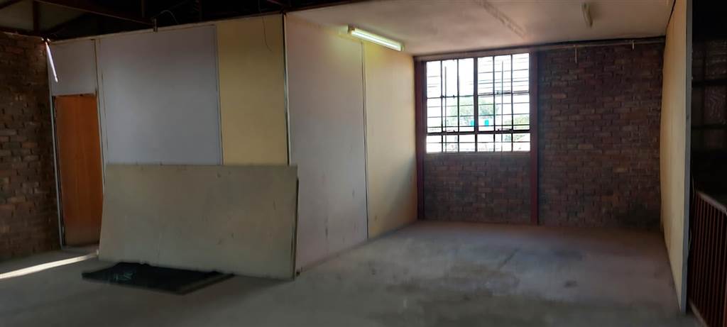 200  m² Commercial space in Kimberley Central photo number 13