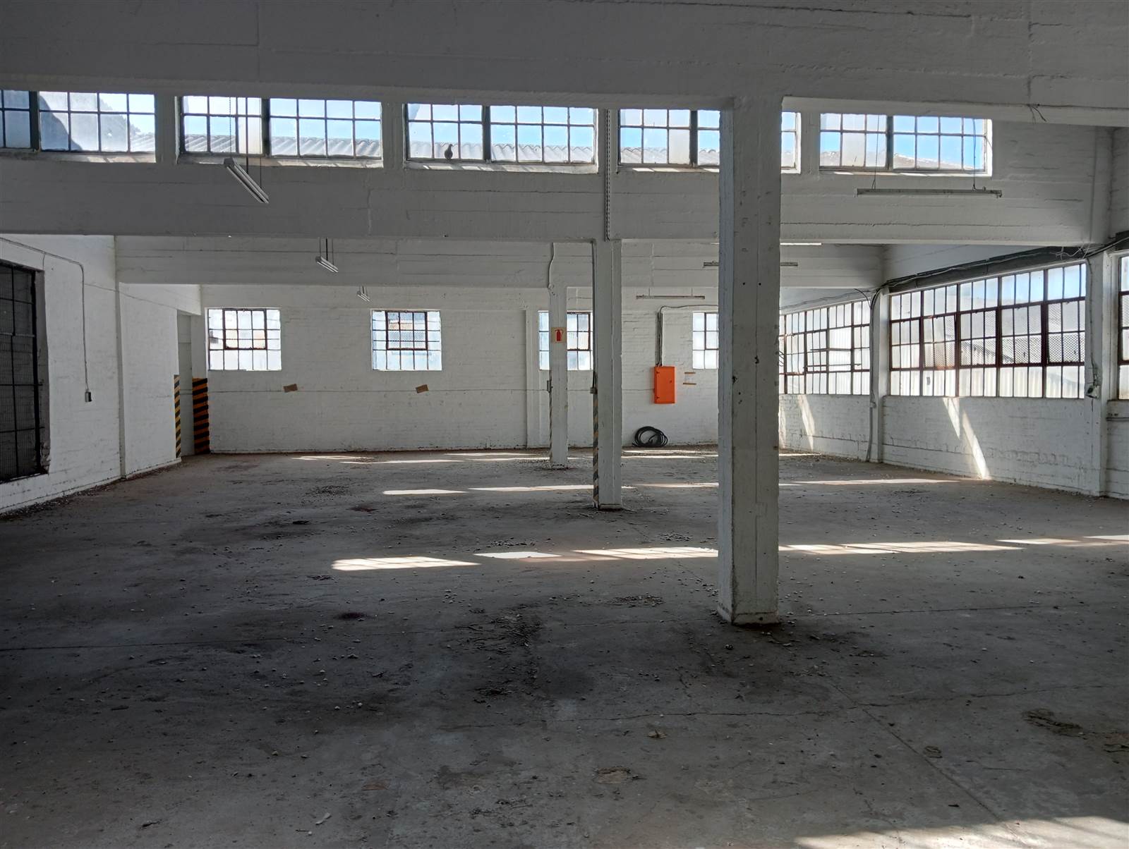697  m² Industrial space in Congella photo number 9