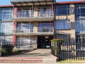 2 Bed Flat in Symhurst