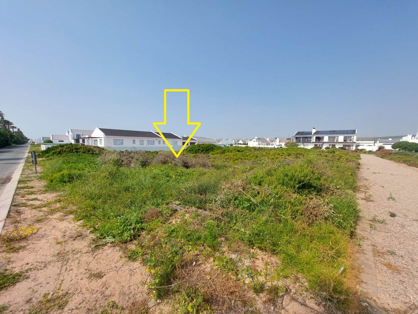678 m² Land available in Golden Mile photo number 3