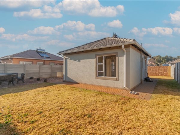 2 Bedroom House