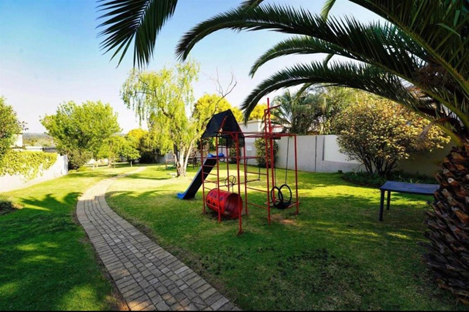 3 Bed House in Jukskei Park photo number 21