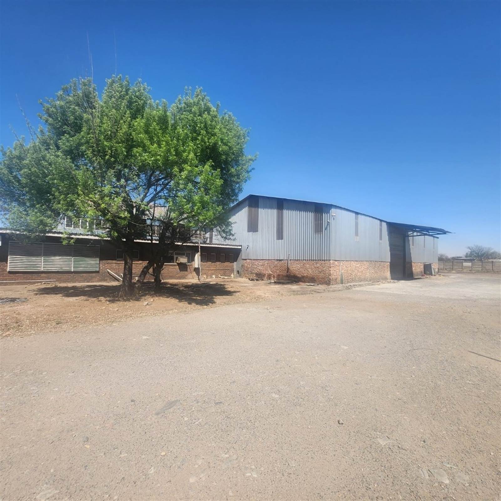 Commercial space in Stilfontein photo number 4