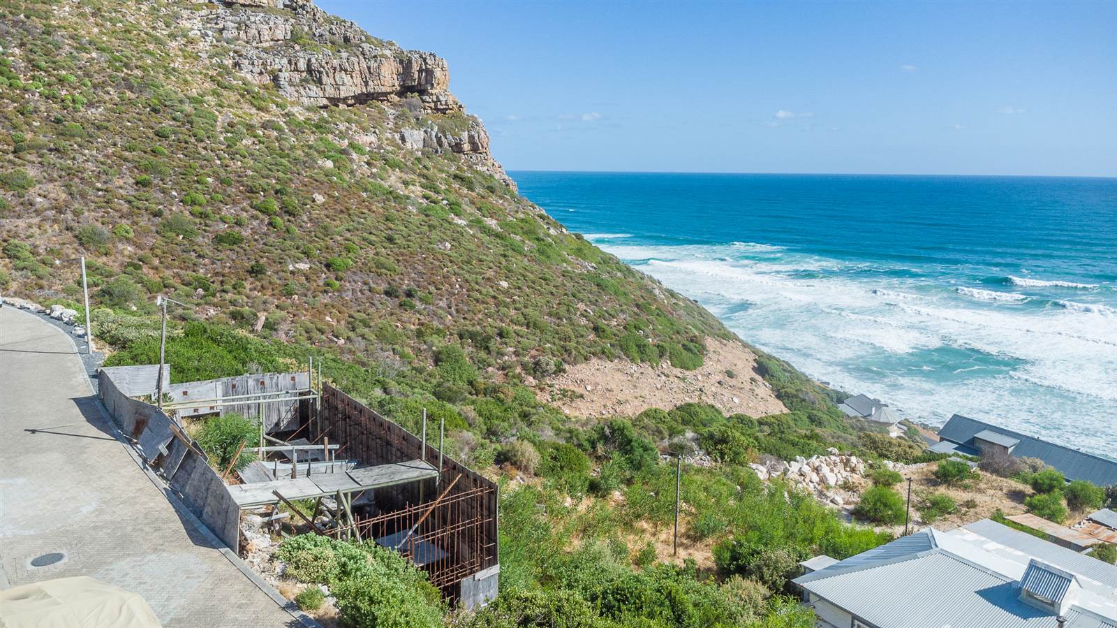 890 m² Land available in Misty Cliffs photo number 4