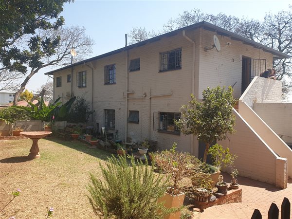 2 Bed Townhouse in Modderfontein