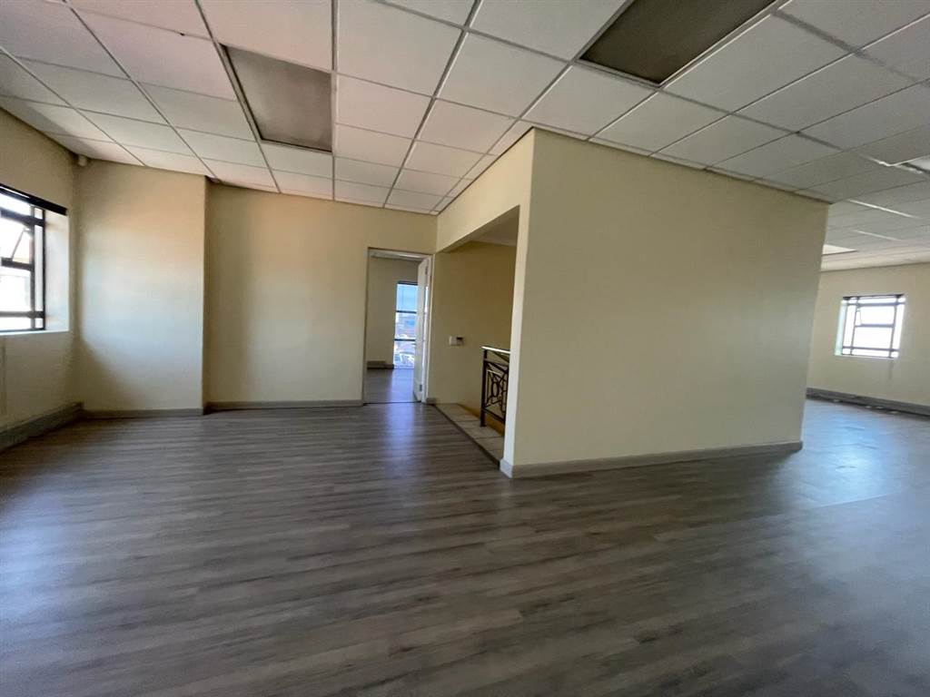 262  m² Commercial space in Milnerton Central photo number 18