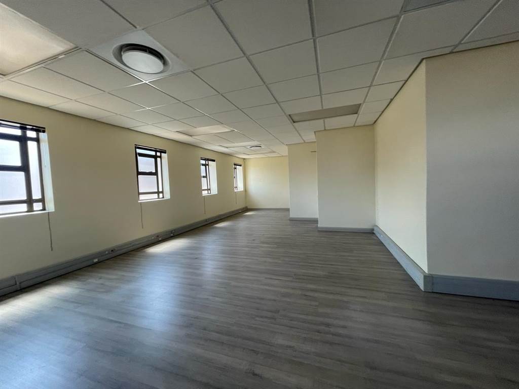 262  m² Commercial space in Milnerton Central photo number 4
