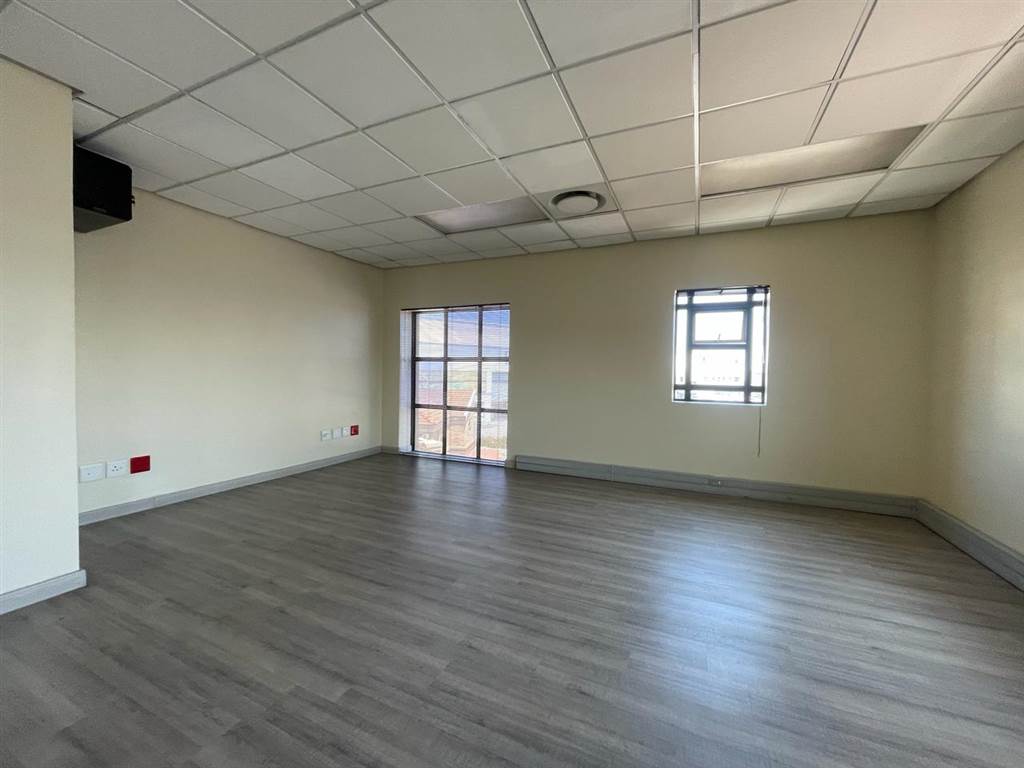 262  m² Commercial space in Milnerton Central photo number 15