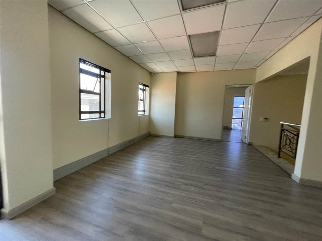 262  m² Commercial space in Milnerton Central photo number 14