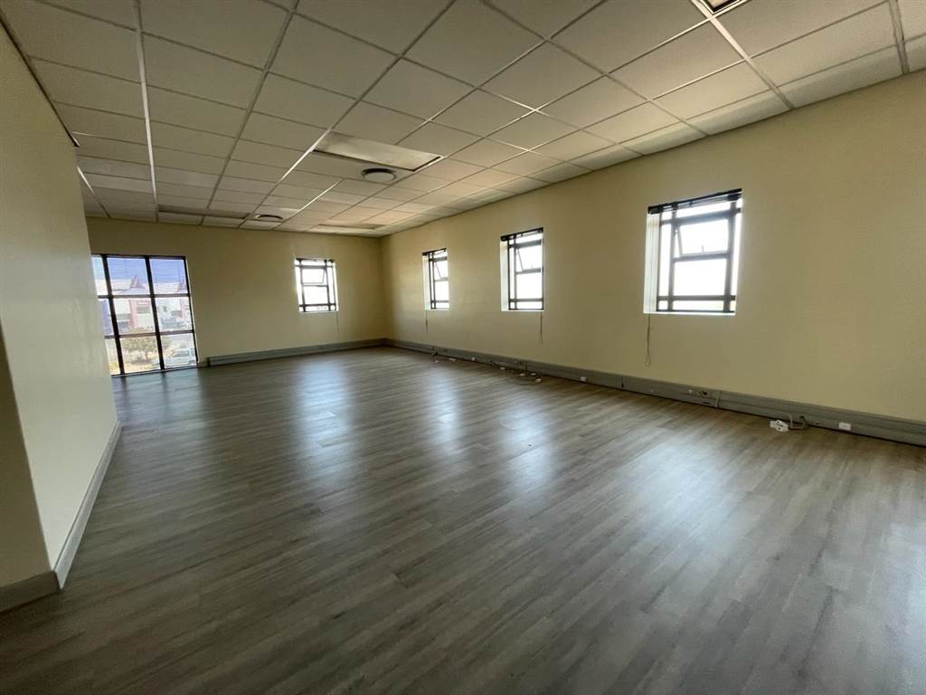 262  m² Commercial space in Milnerton Central photo number 16