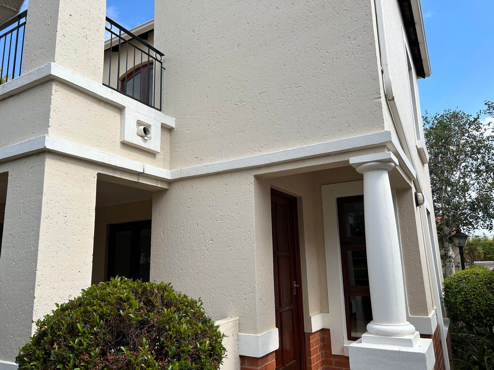 3 Bed Townhouse in Sunninghill photo number 2